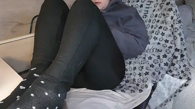 LaRa forU online show from 11-22-25, 11:31