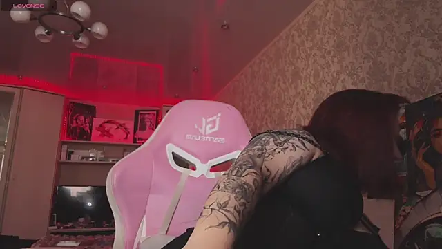 Dani RedheaDevil online show from 09-13-25, 05:40