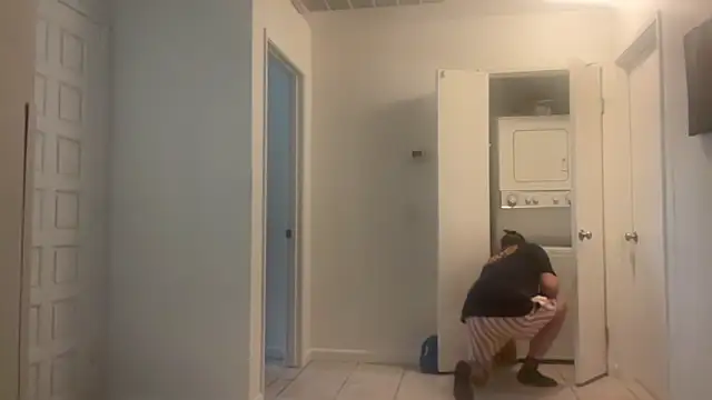 Snapshot of _Studio4Three_ chatting on 01-14-26, 07:41 Studio4Three online show from 01-14-26, 07:41