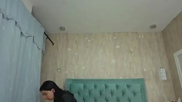 Snapshot of Marcelaa_fox chatting on 02-04-26, 06:03 Marcelaa fox online show from 02-04-26, 06:03