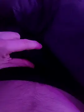 Snapshot of poldek38 chatting on 01-12-25, 04:00 poldek38 online show from 01-12-25, 04:00