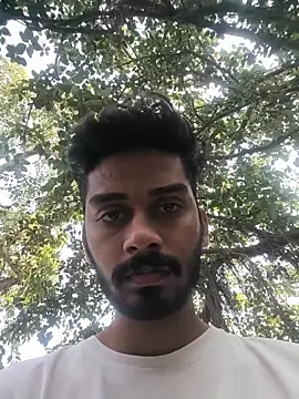 Snapshot of arppyyyxx chatting on 11-11-25, 10:04 arppyyyxx online show from 11-11-25, 10:04