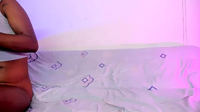 LoveBirds  1 online show from 10-12-25, 09:03