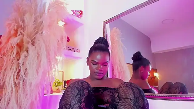 CamiEstrada online show from 02-01-25, 12:40