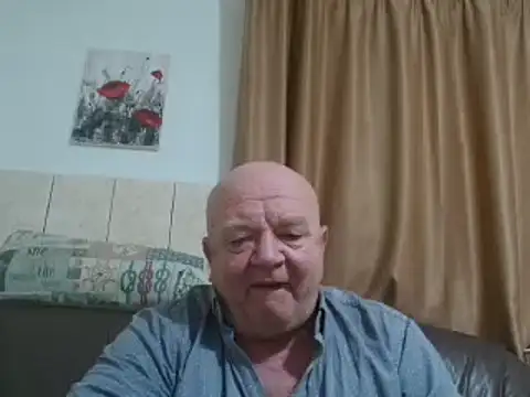 Snapshot of fullballs6 chatting on 12-28-24, 04:30 fullballs6 online show from 12-28-24, 04:30