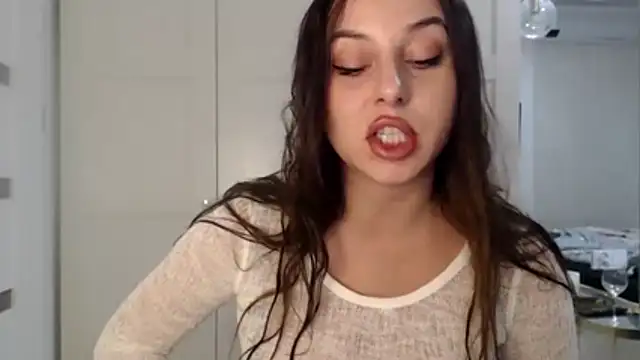 Snapshot of courtneyPerfect chatting on 10-24-25, 02:13 courtneyPerfect online show from 10-24-25, 02:13