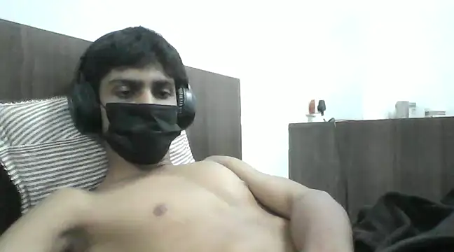 Snapshot of arthurisaredflag chatting on 12-05-24, 07:06 arthurisaredflag online show from 12-05-24, 07:06