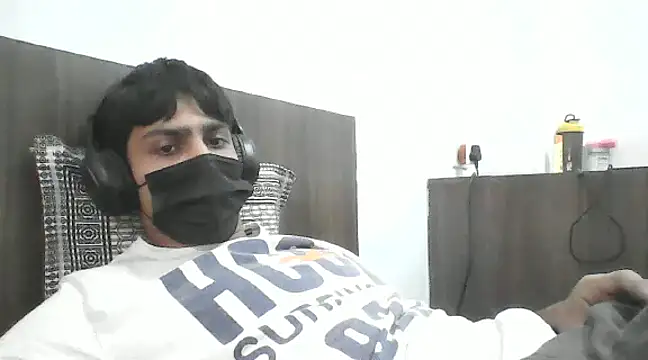 Snapshot of arthurisaredflag chatting on 12-19-24, 05:29 arthurisaredflag online show from 12-19-24, 05:29
