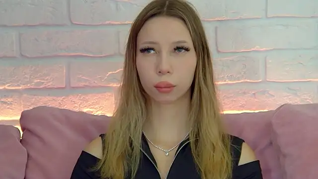 MaliaLandre online show from 09-26-25, 04:11
