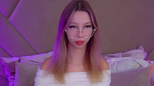 MaliaLandre online show from 10-01-25, 04:13