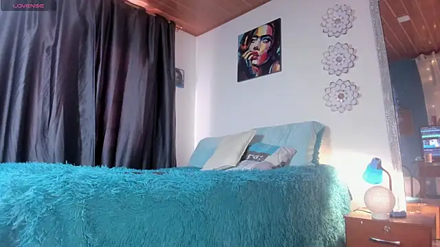 Snapshot of Valerysensitive chatting on 10-12-25, 09:36 Valerysensitive online show from 10-12-25, 09:36