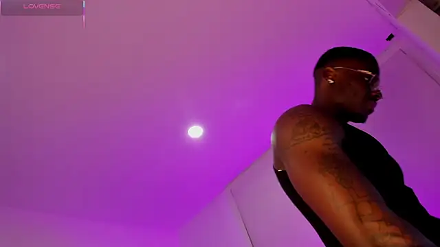 EthanTravis  online show from 03-06-25, 12:32
