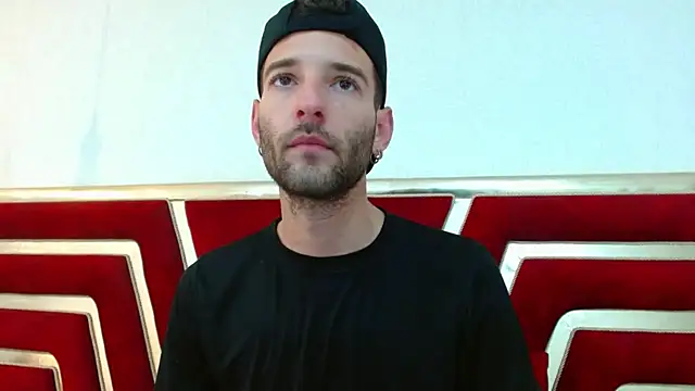 Snapshot of Christopher_saint chatting on 04-09-26, 12:43 Christopher saint online show from 04-09-26, 12:43