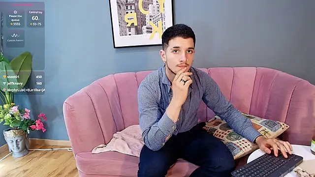 Jacob Rodriguez11 online show from 12-20-24, 04:53