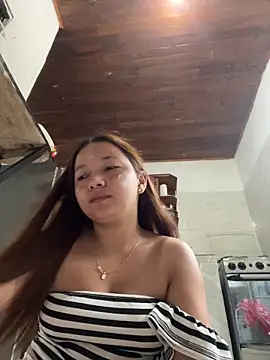 queen angelique online show from 11-05-25, 08:53