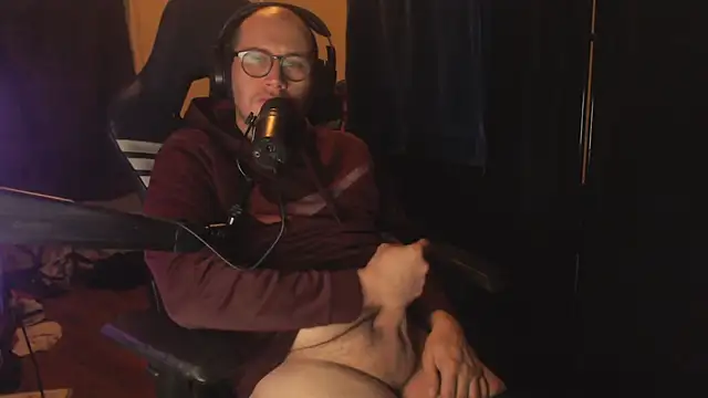 chicostick413 online show from 11-24-25, 03:17