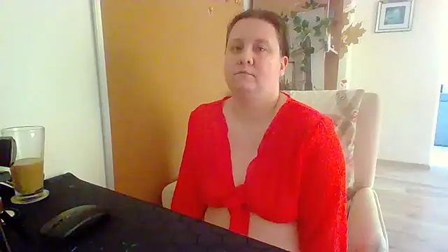 Snapshot of ReifeVenna chatting on 12-02-24, 12:51 ReifeVenna online show from 12-02-24, 12:51