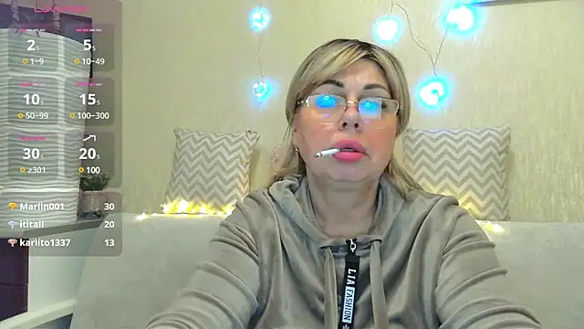 SusieNoreen online show from 01-19-25, 03:10