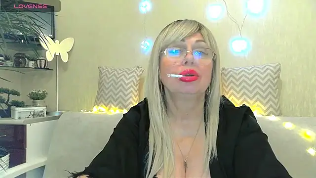 SusieNoreen online show from 01-29-25, 07:46