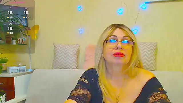 SusieNoreen online show from 02-15-25, 09:05