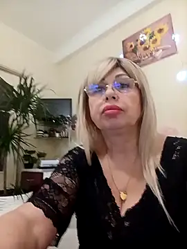 SusieNoreen online show from 02-28-25, 01:15