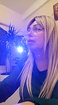 SusieNoreen online show from 03-03-25, 08:38