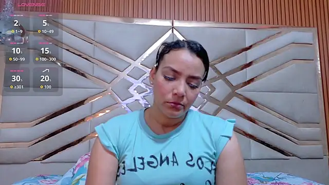 Snapshot of Sluttyandmature chatting on 02-19-26, 12:45 Sluttyandmature online show from 02-19-26, 12:45