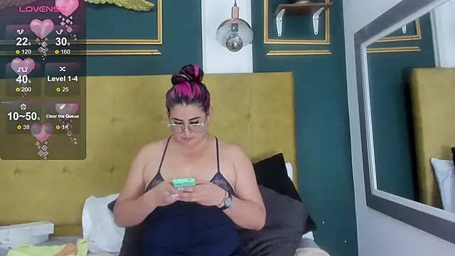 BellaPeers  online show from 01-09-25, 11:47