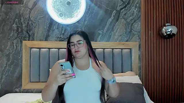 BellaPeers  online show from 10-25-25, 12:23