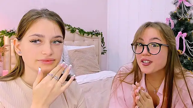 Snapshot of queenofjoyy chatting on 12-14-24, 09:07 queenofjoyy online show from 12-14-24, 09:07