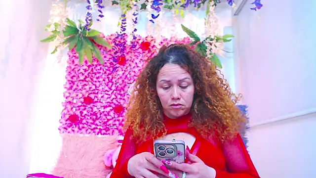 Snapshot of BLONDE_SEXYHOT chatting on 11-26-25, 07:37 BLONDE SEXYHOT online show from 11-26-25, 07:37