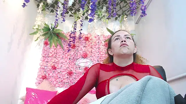 BLONDE SEXYHOT online show from 12-14-25, 01:27