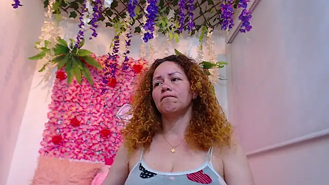 BLONDE SEXYHOT online show from 12-21-25, 06:59