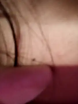 Snapshot of Little_Pau_Dirty chatting on 11-28-25, 03:14 Little Pau Dirty online show from 11-28-25, 03:14