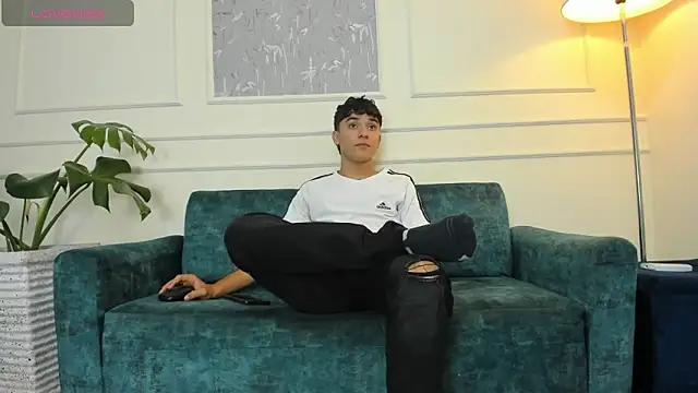 Austin Cardieff online show from 01-07-25, 02:53