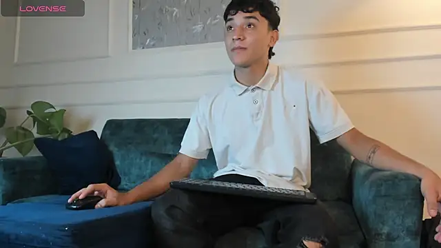 Austin Cardieff online show from 03-19-25, 03:20