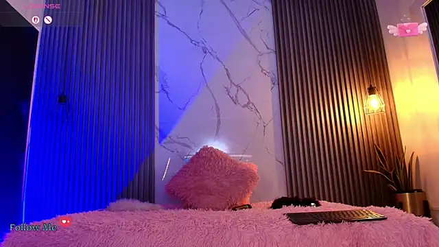 Snapshot of Iamvictoria06 chatting on 10-18-25, 08:20 Iamvictoria06 online show from 10-18-25, 08:20