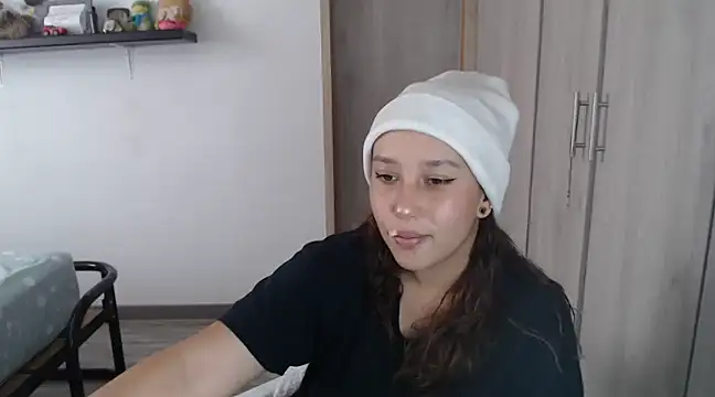 Snapshot of Skarlet_Adams28 chatting on 01-09-25, 07:18 Skarlet Adams28 online show from 01-09-25, 07:18