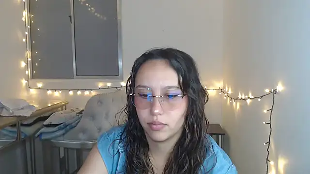 Snapshot of Skarlet_Adams28 chatting on 02-03-25, 03:49 Skarlet Adams28 online show from 02-03-25, 03:49