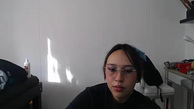 Snapshot of Skarlet_Adams28 chatting on 02-07-25, 09:26 Skarlet Adams28 online show from 02-07-25, 09:26