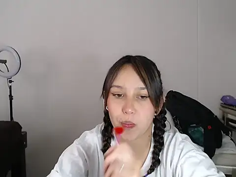 Snapshot of Skarlet_Adams28 chatting on 03-14-25, 09:21 Skarlet Adams28 online show from 03-14-25, 09:21