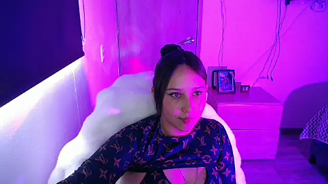 Snapshot of Skarlet_Adams28 chatting on 09-11-25, 08:42 Skarlet Adams28 online show from 09-11-25, 08:42