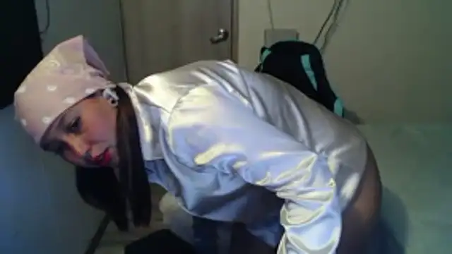 Snapshot of Skarlet_Adams28 chatting on 11-24-25, 08:19 Skarlet Adams28 online show from 11-24-25, 08:19