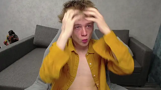 Snapshot of sweetserenity5 chatting on 03-18-25, 08:04 sweetserenity5 online show from 03-18-25, 08:04