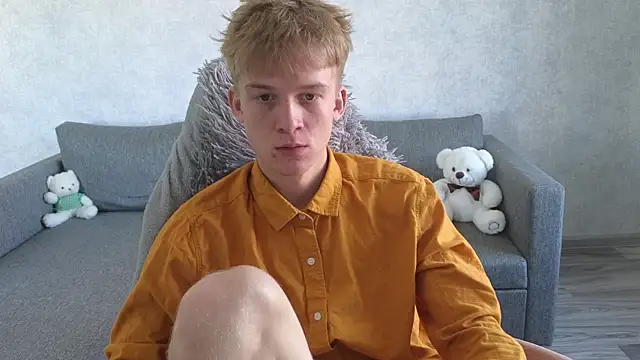 Snapshot of sweetserenity5 chatting on 09-18-25, 05:31 sweetserenity5 online show from 09-18-25, 05:31