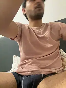 Snapshot of hard_macoor12 chatting on 12-21-24, 07:06 hard macoor12 online show from 12-21-24, 07:06