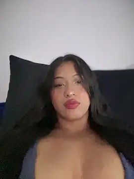 Estefanii- online show from 11-04-25, 10:58