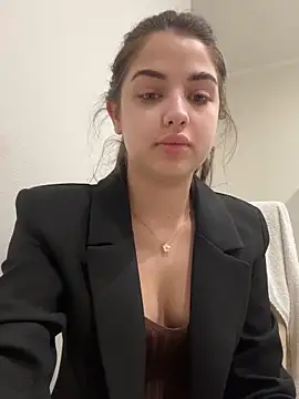 CharleneWoods online show from 01-21-25, 04:54