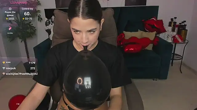 CharleneWoods online show from 02-02-25, 08:02