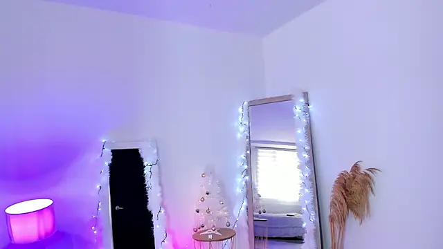 viooletaa online show from 12-30-24, 03:46